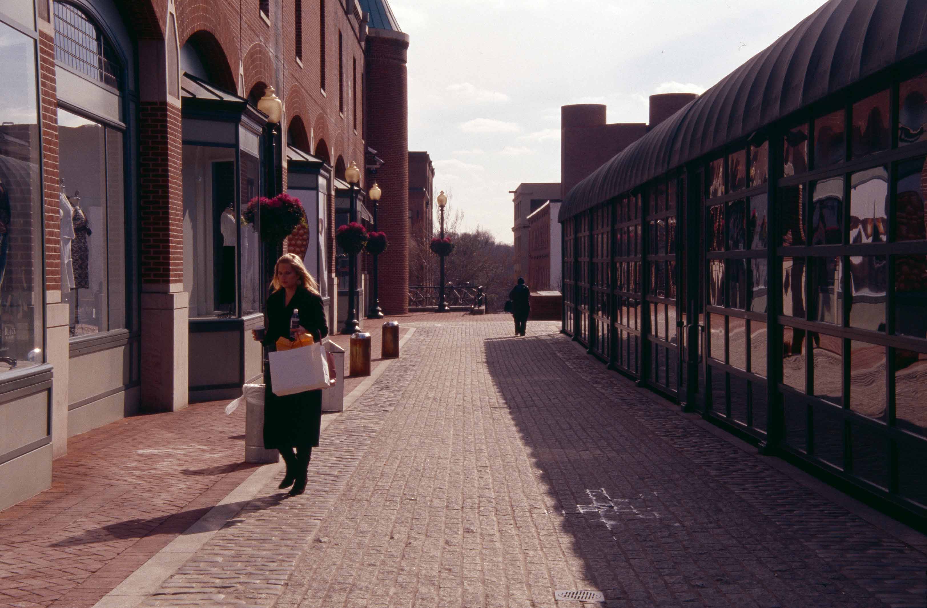 color001.jpg